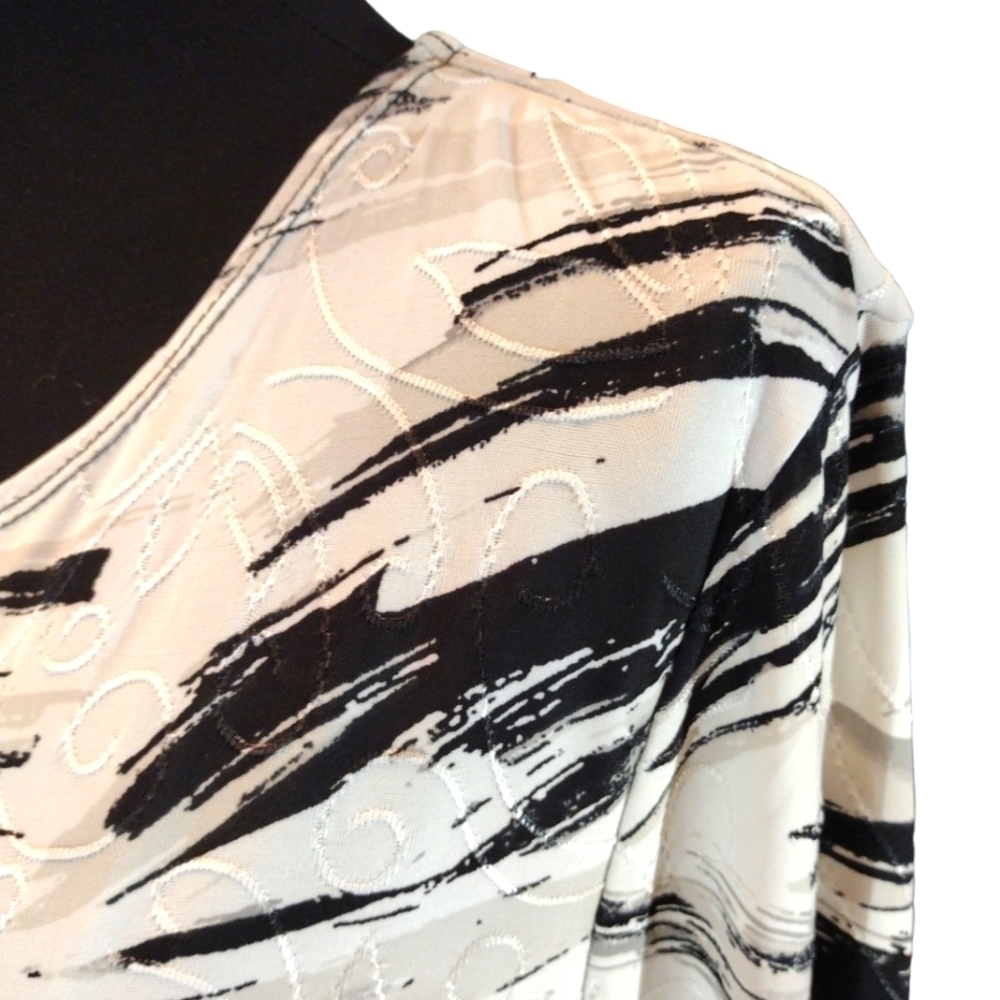 JM Collection Top - Picture 4 of 7